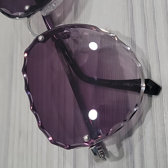 Frye and Co. Sunglasses - Picture 7 of 7